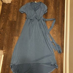 Maternity wrap dress size small